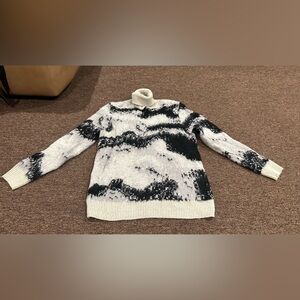 EUC Zara Women's M Black White soft casual Turtleneck Sweater LS top